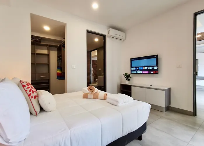 Icono 402 By Booking-guys * Playa del Carmen